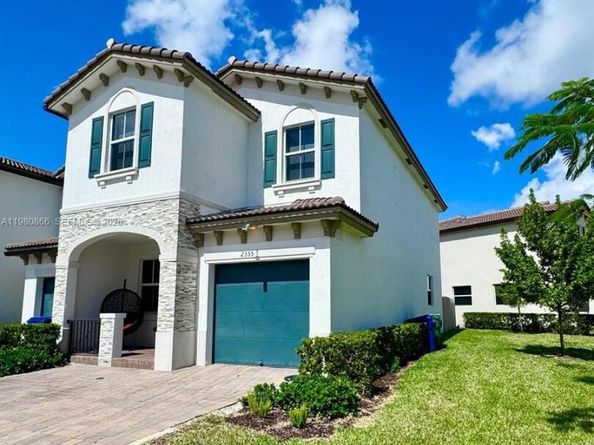 2355 NW 125th St, Miami FL 33167