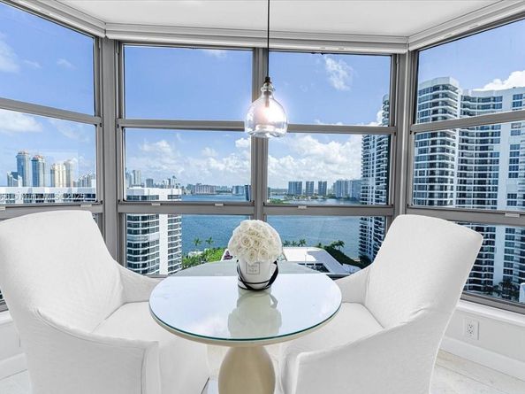 3500 Mystic Pointe Dr 2101, Aventura FL 33180