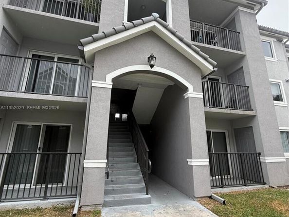 15410 SW 284th St 8104, Homestead FL 33033