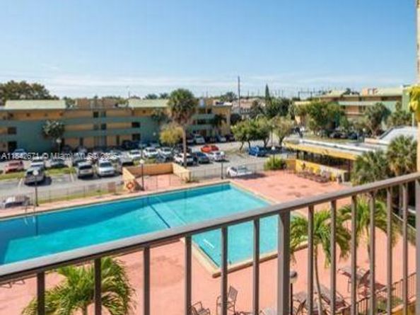 8821 W Flagler St 411, Miami FL 33174