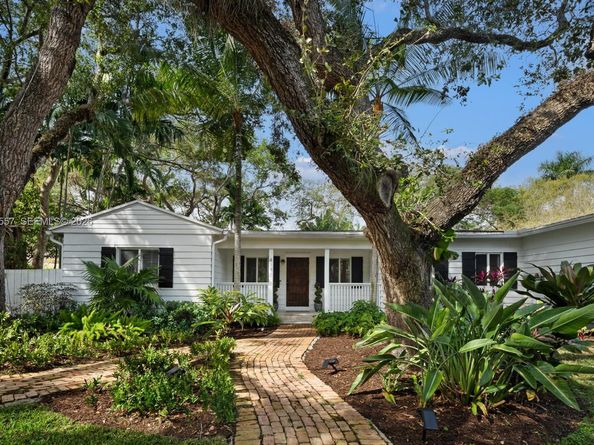 4190 Braganza Ave, Miami FL 33133