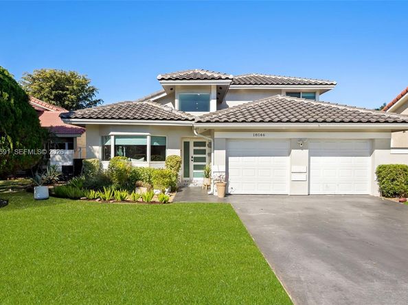 18146 NW 61st Pl, Hialeah FL 33015