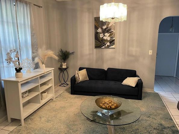 638 SW 15th Ave, Miami FL 33135