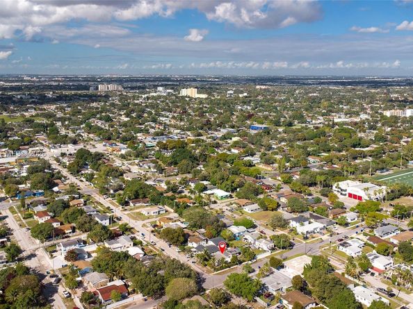 1401 NW 44th St, Miami FL 33142
