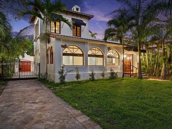 1137 Asturia Ave