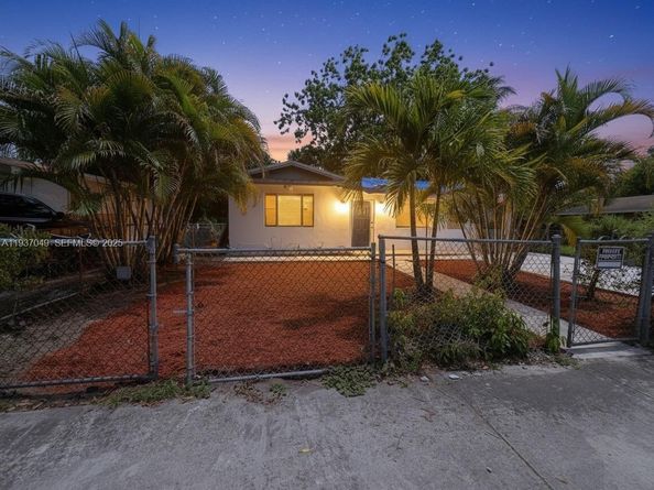 2530 NW 14th Ct, Fort Lauderdale FL 33311