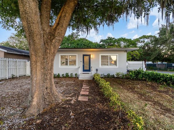 1100 NW 7th Ave, Fort Lauderdale FL 33311