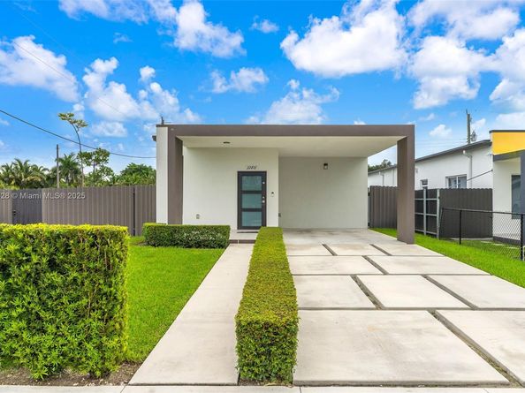 22801 SW 123rd Ave, Miami FL 33170
