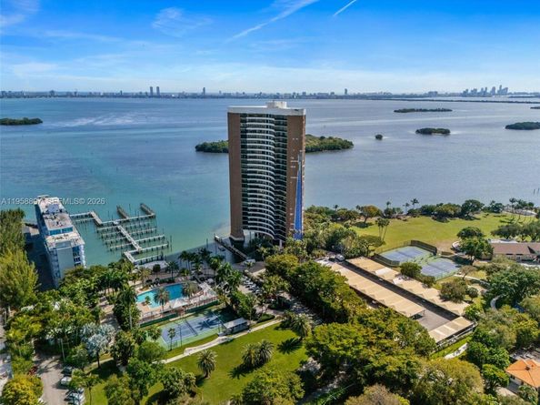 720 NE 69th St 11S, Miami FL 33138