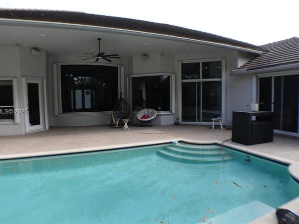 2503 Provence Cir, Weston FL 33327