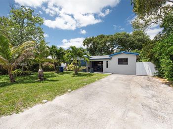 2630 Everglades Dr