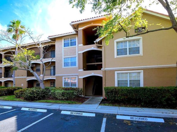 215 SW 117th Ter 14304, Pembroke Pines FL 33025