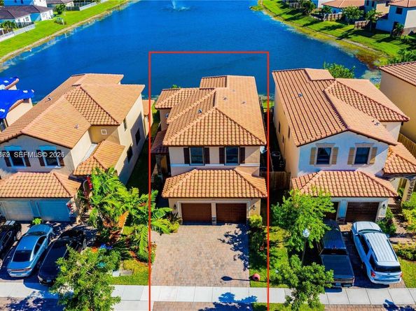 233 NE 23rd Ter, Homestead FL 33033
