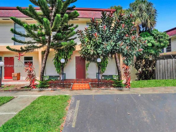 2701 N 34th Ave 1D, Hollywood FL 33021