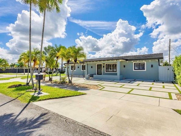 11800 SW 35th St, Miami FL 33175