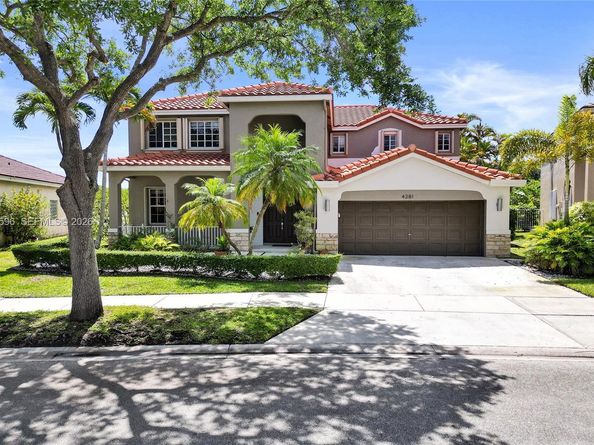 4281 Laurel Ridge Cir, Weston FL 33331