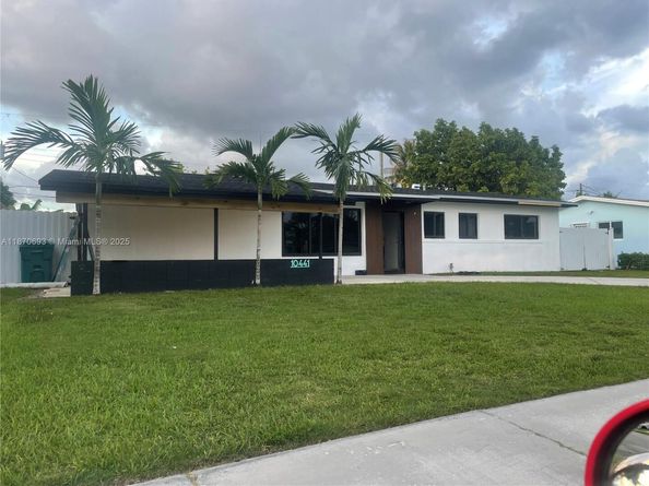 10441 SW 50th Ter, Miami FL 33165