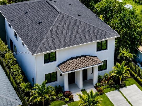 7801 NW 2nd Ct, Miami FL 33150