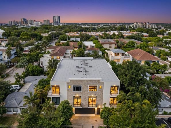 909 NE 16th Ter 4, Fort Lauderdale FL 33304