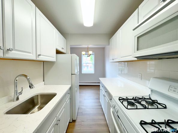1 Walter Avenue 25, Norwalk CT 06851