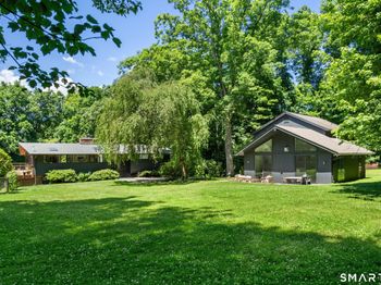 9 Fall Ridge Road