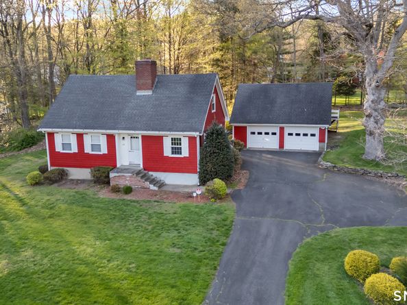 27 Valley Road, Shelton CT 06484