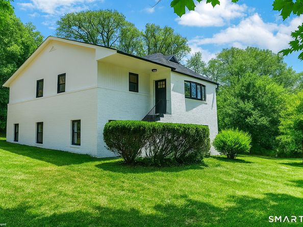 8 Fulton Drive, New Fairfield CT 06812