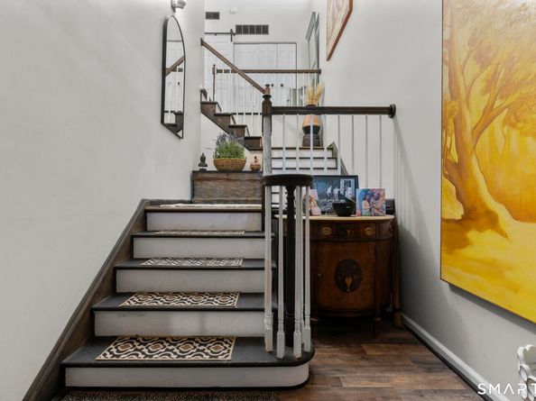 19 Ledgebrook Drive 19, Norwalk CT 06854