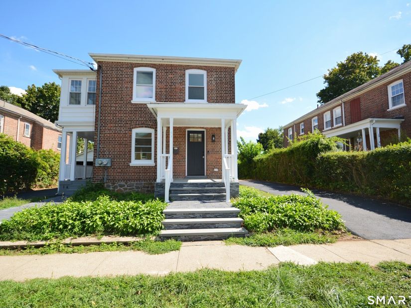 27 Longview Avenue, Fairfield CT 06824