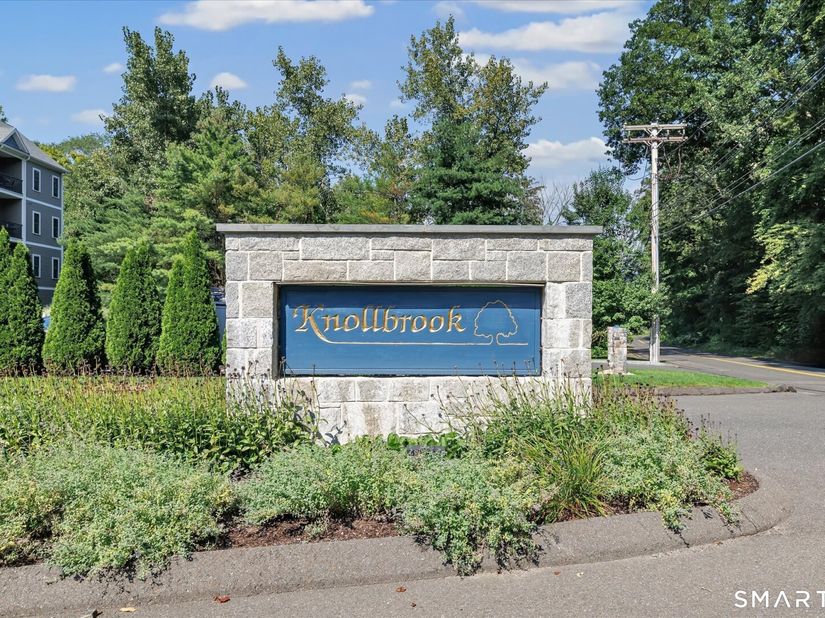 26 Ivy Grove Court 26, Shelton CT 06484