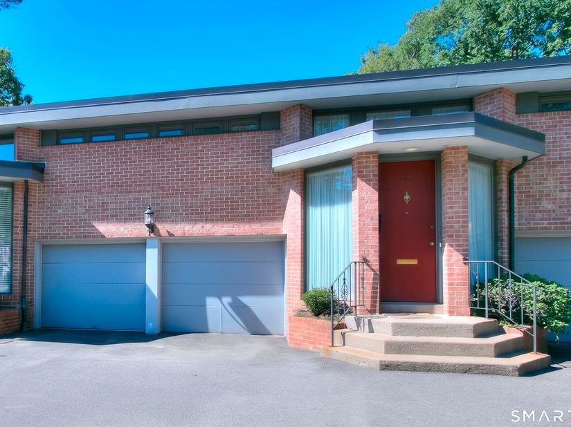 160 Fairfield Woods Road 25, Fairfield CT 06825