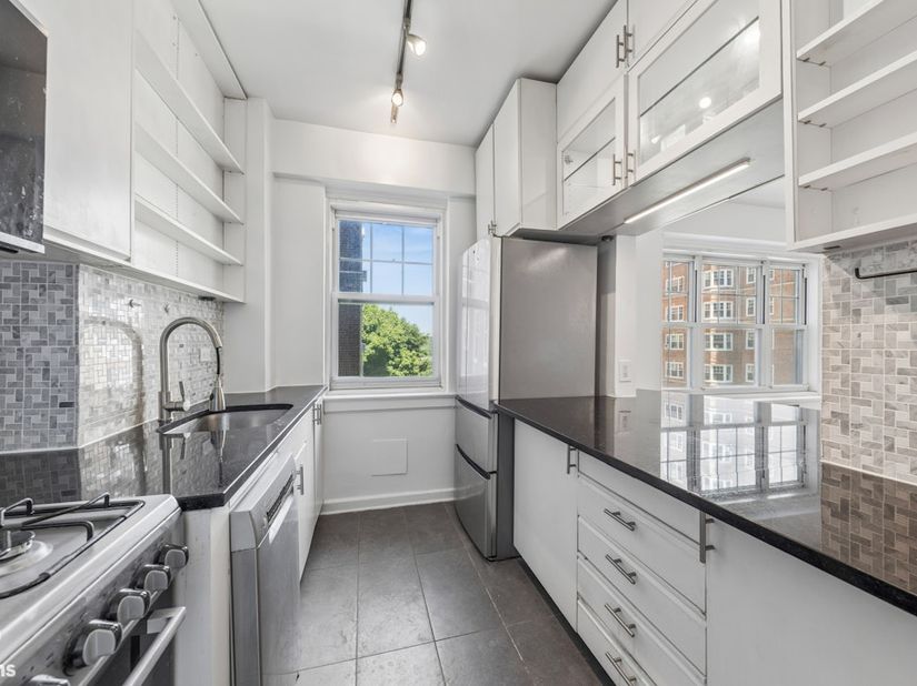 140 Cabrini Boulevard 37, New York NY 10033