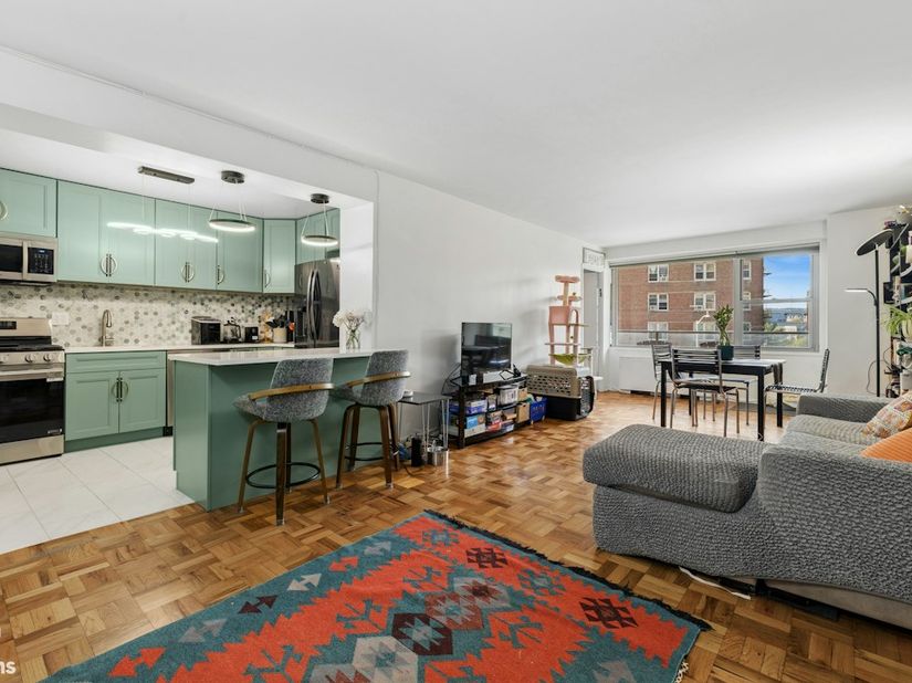 2500 Johnson Avenue 4K, Bronx NY 10463