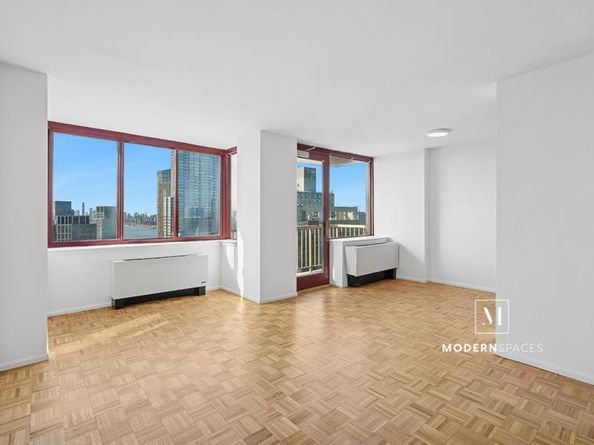 4-74 48th Avenue 35L, Queens NY 11109