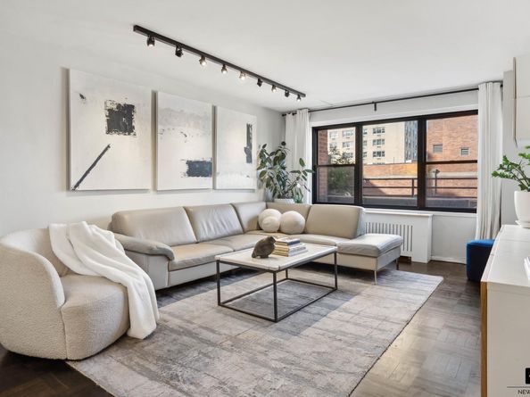 505 East 79th Street 17D, New York NY 10075