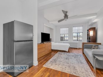 320 East 42nd Street
