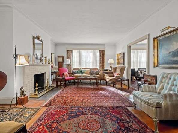 525 West 238th Street 2B, Bronx NY 10463