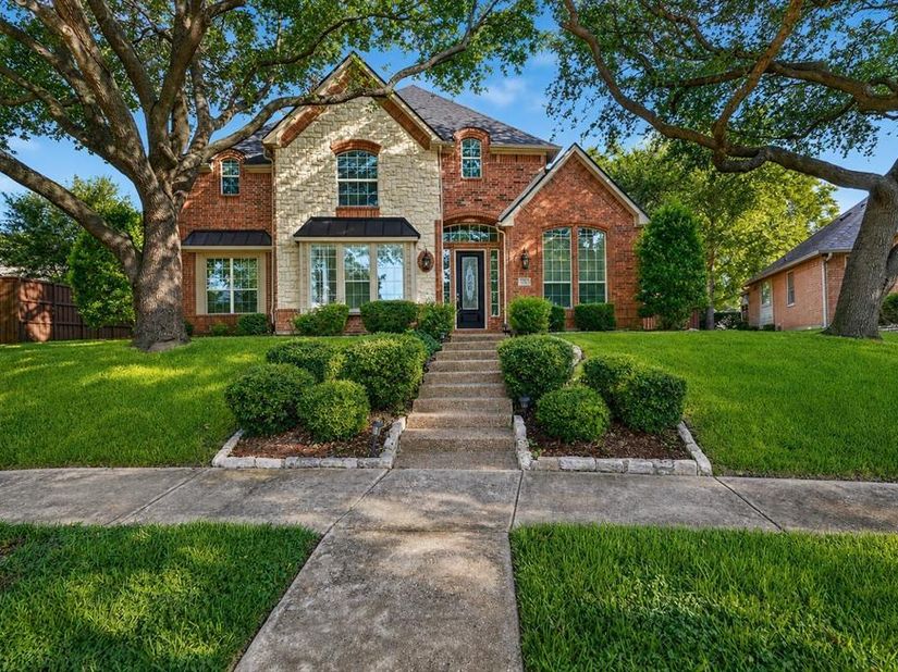 4209  Pinecreek Drive , Rowlett Texas 75088