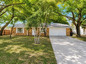 421  Apple Blossom Lane 