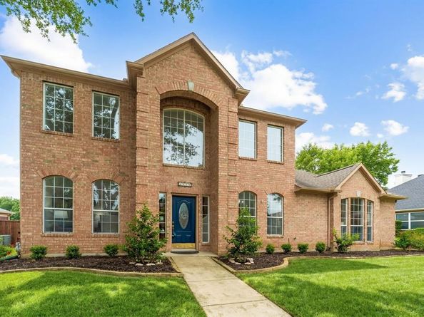 1414  Saddleback Lane , Lewisville Texas 75067