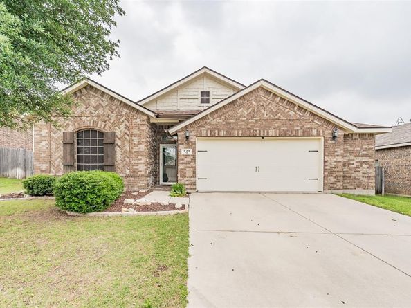 525  Foxcraft Drive , Fort Worth Texas 76131