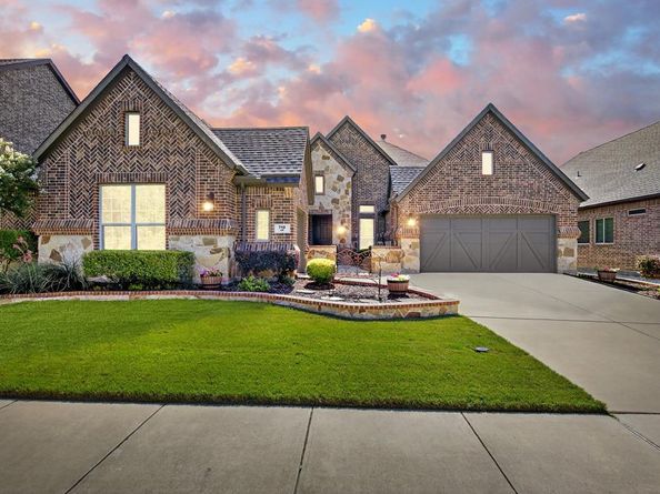 710  Sunflower Avenue , Argyle Texas 76226