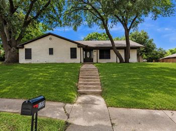1230  Briar Hollow Lane 