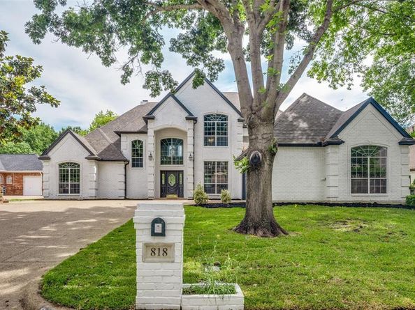 818  Riviera Drive , Mansfield Texas 76063