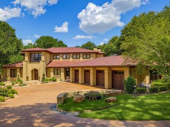 6816  Oak Hill Drive 