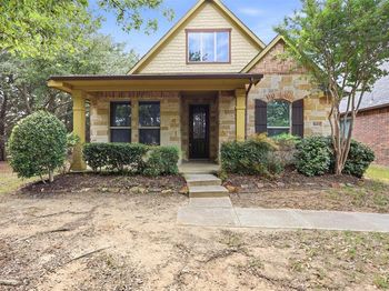 8601  Gracewood Drive 