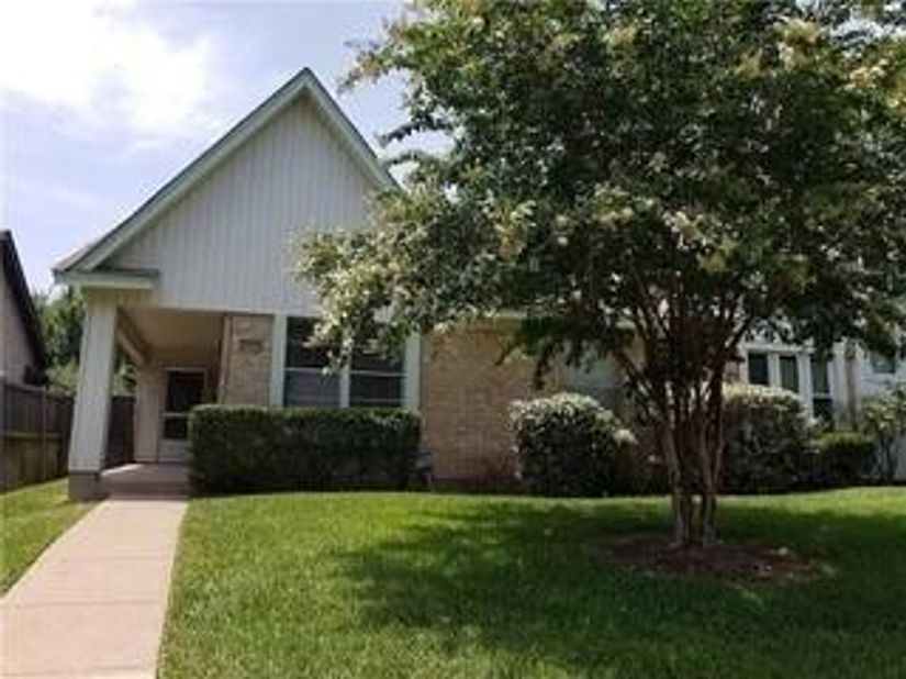 4907  Rollingwood Court , Garland Texas 75043
