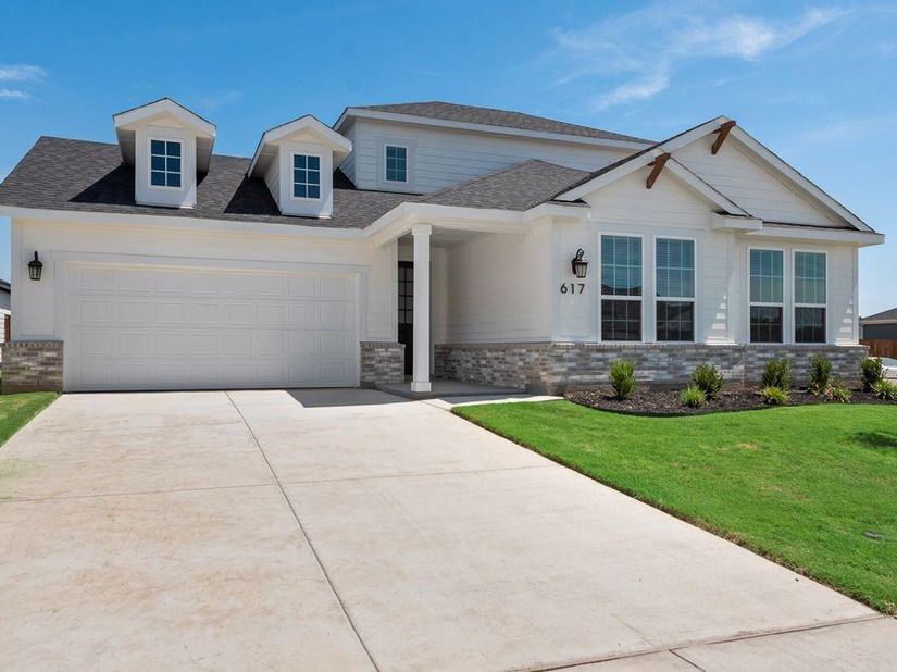 617  Marcus Lane , Crowley Texas 76036
