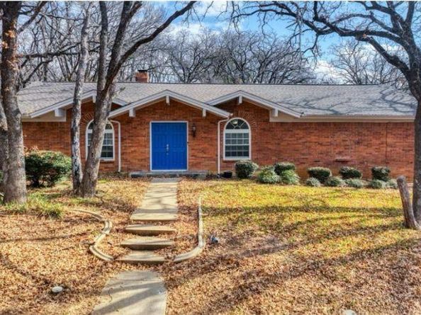 3801  Halifax Court , Arlington Texas 76013