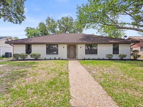 442  Hanover Lane , Irving Texas 75062